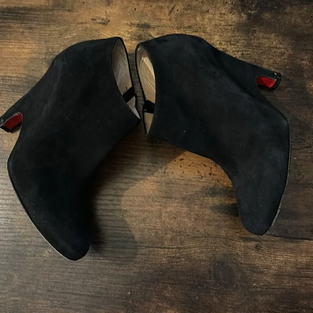 Authentic CHRISTIAN LOUBOUTIN Morphing Ankle Booties Size 37